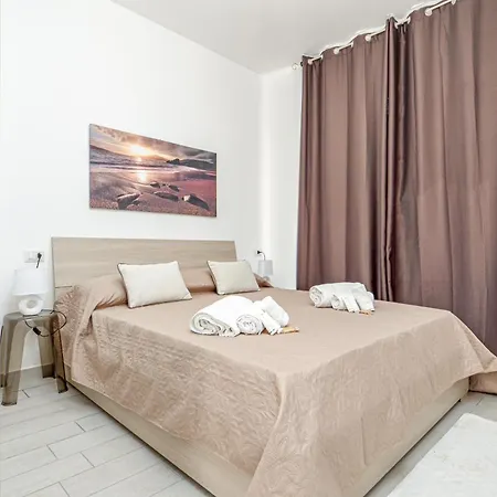 Ada - By And Service * Golfo Aranci