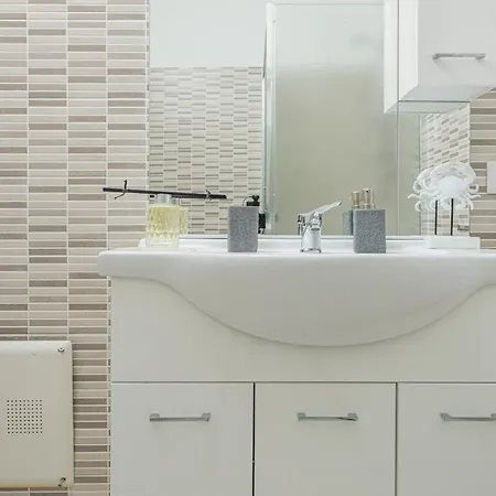 Ada - By And Service * Golfo Aranci